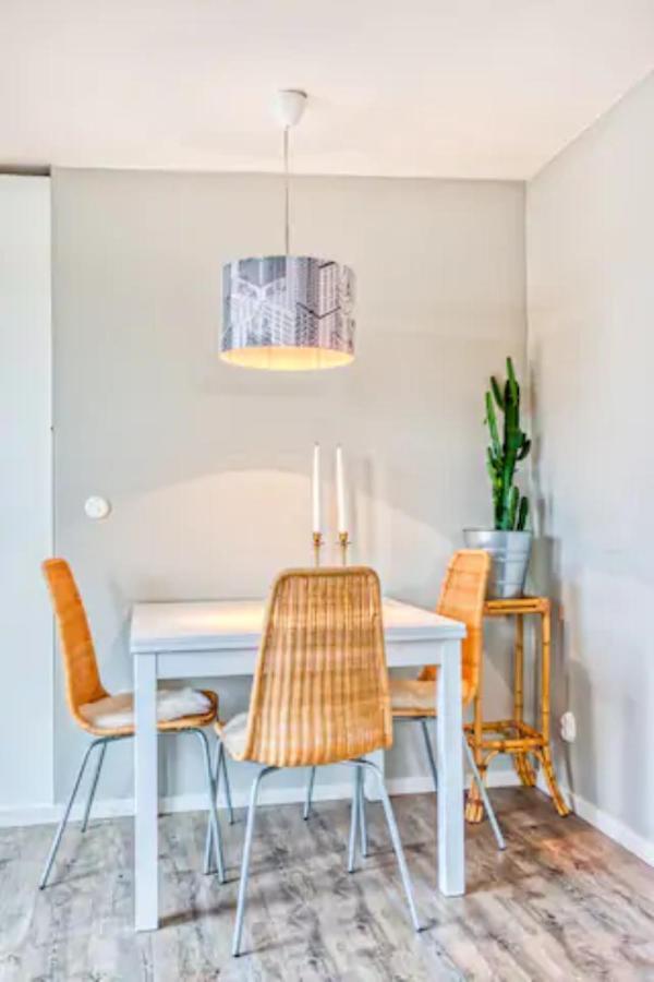 Beautiful Home Away From Home Near Stockholm City ซาลท์โคบาเดน ภายนอก รูปภาพ