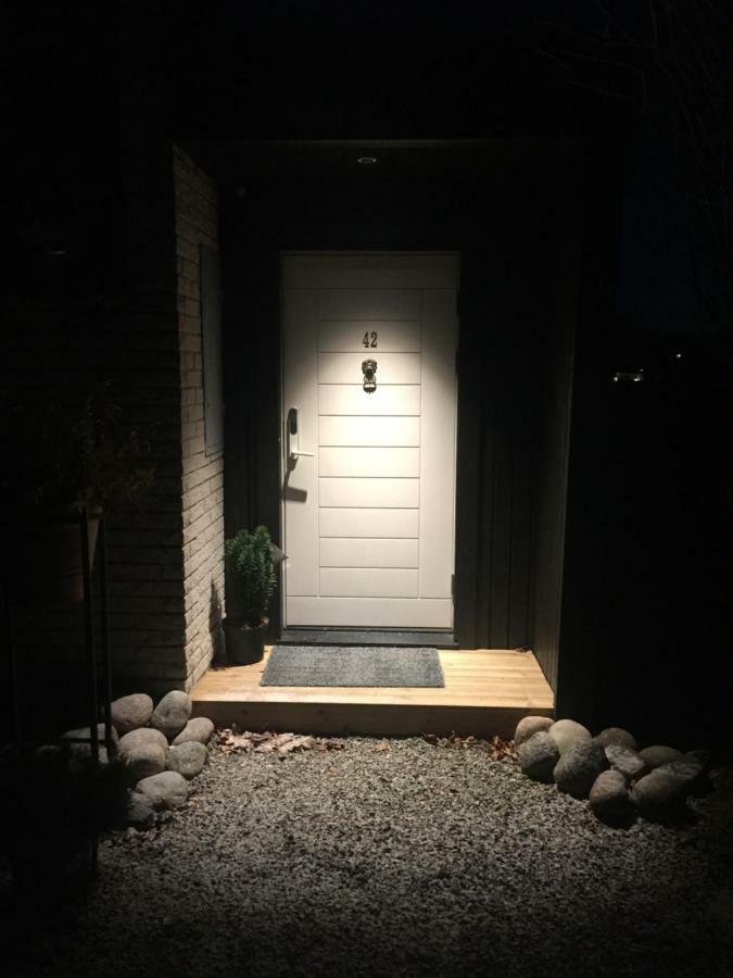 Beautiful Home Away From Home Near Stockholm City ซาลท์โคบาเดน ภายนอก รูปภาพ
